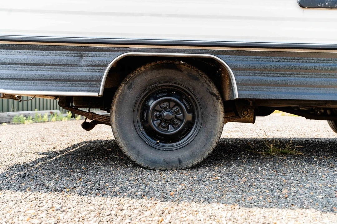 1984 Mitsubishi Delica 2nd Gen - Image 19 of 30