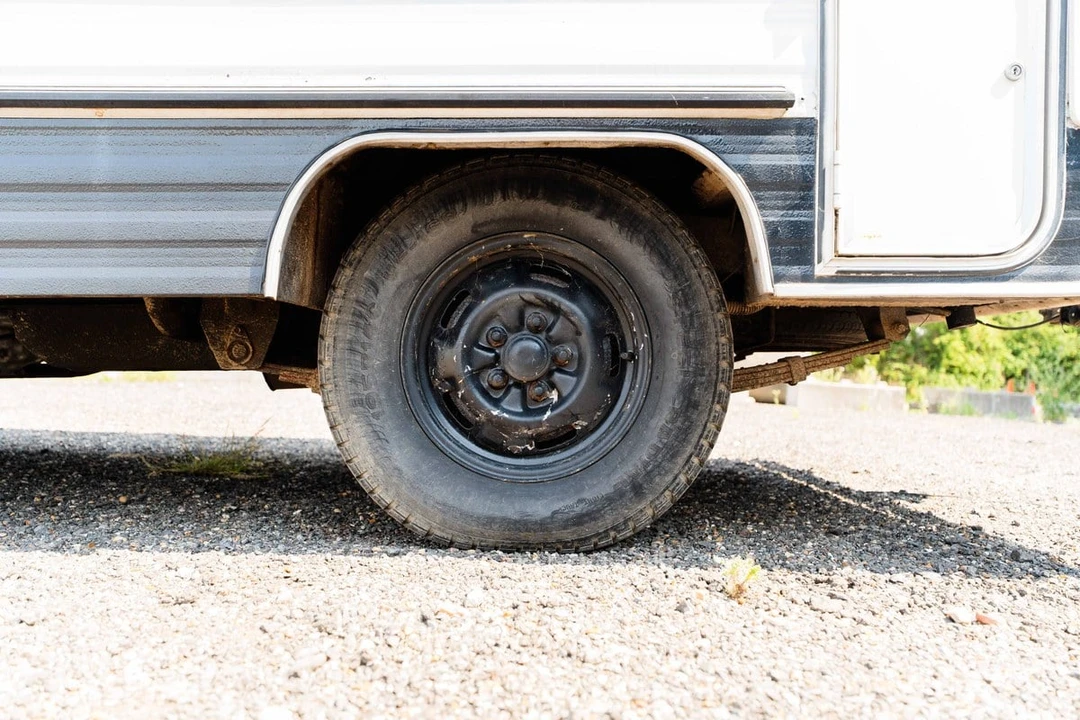 1984 Mitsubishi Delica 2nd Gen - Image 16 of 30