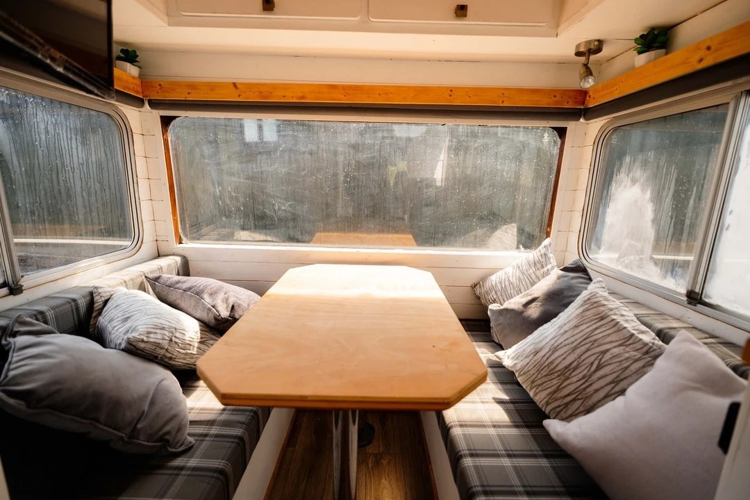 1984 Mitsubishi Delica 2nd Gen - Image 24 of 30