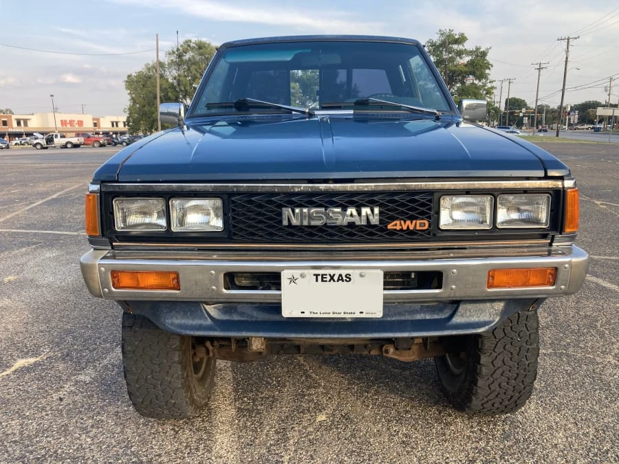 1984 Nissan - Image 4 of 7