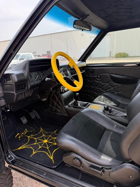 1984 Nissan - Image 24 of 31