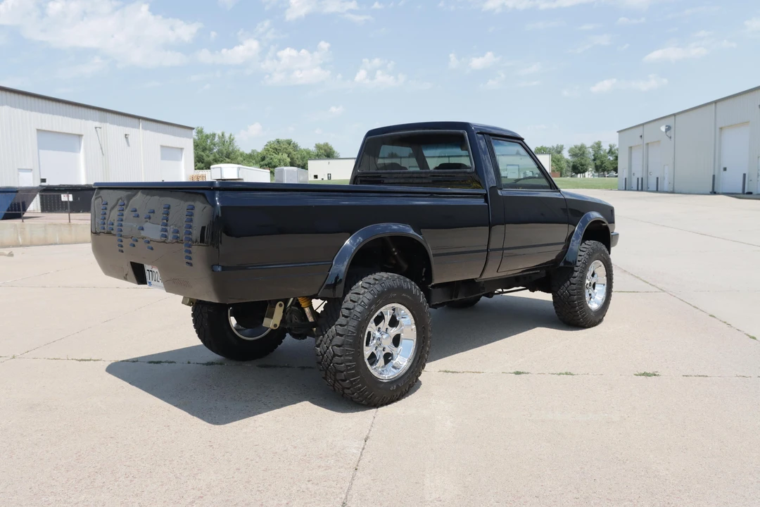 1984 Nissan - Image 7 of 31