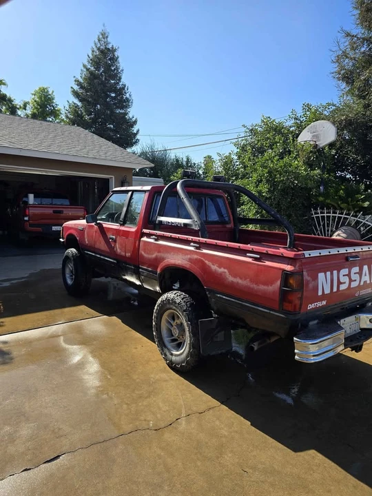 1984 Nissan - Image 4 of 9