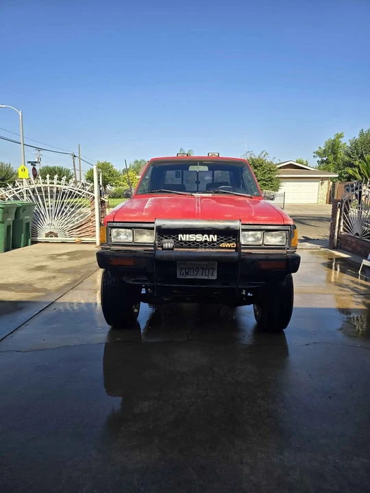 1984 Nissan - Image 6 of 9