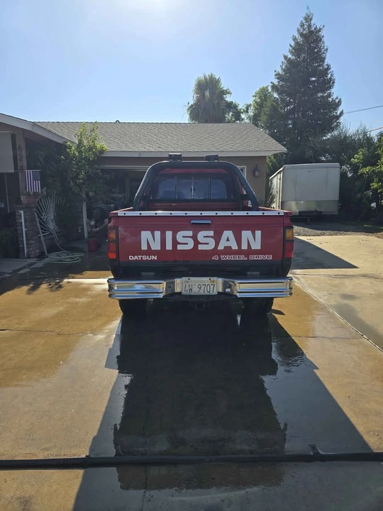 1984 Nissan - Image 5 of 9