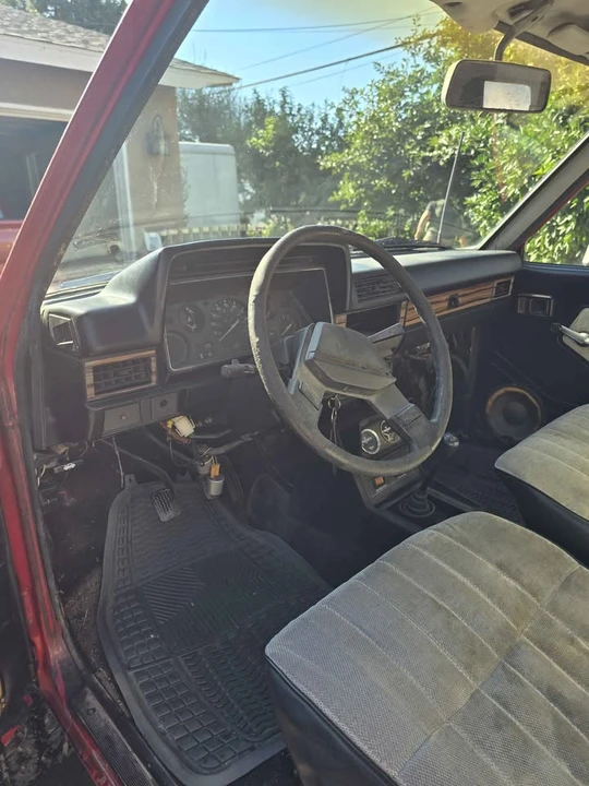 1984 Nissan - Image 7 of 9