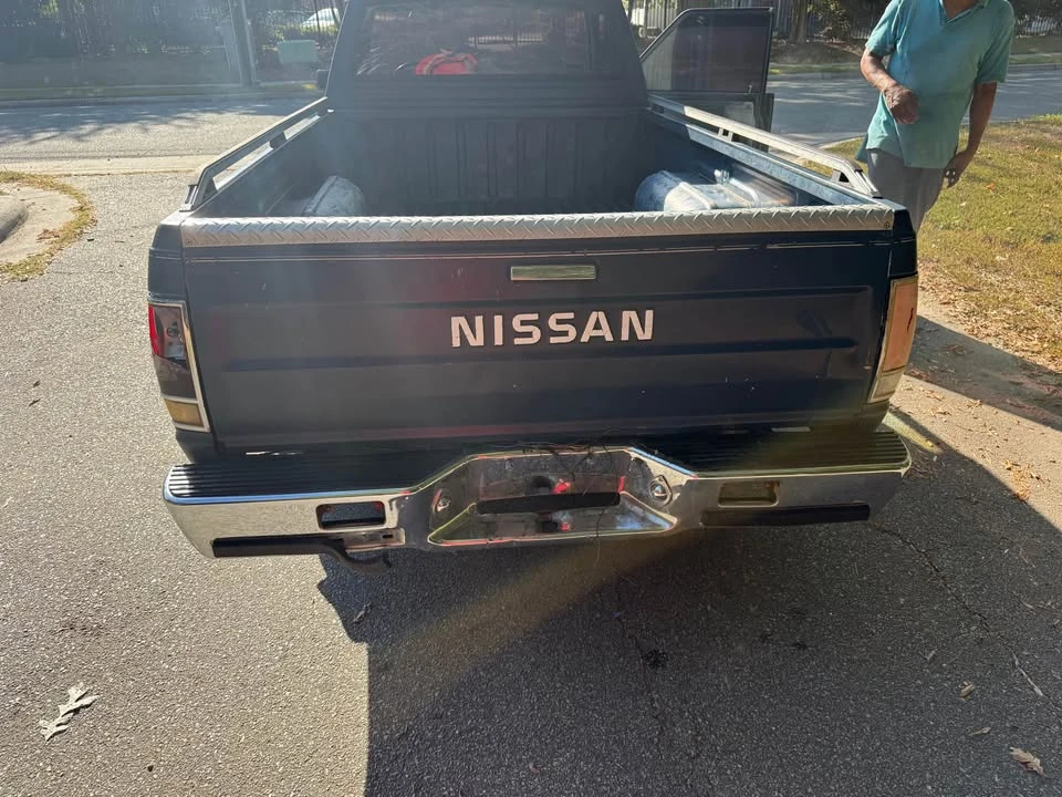 1984 Nissan - Image 4 of 12