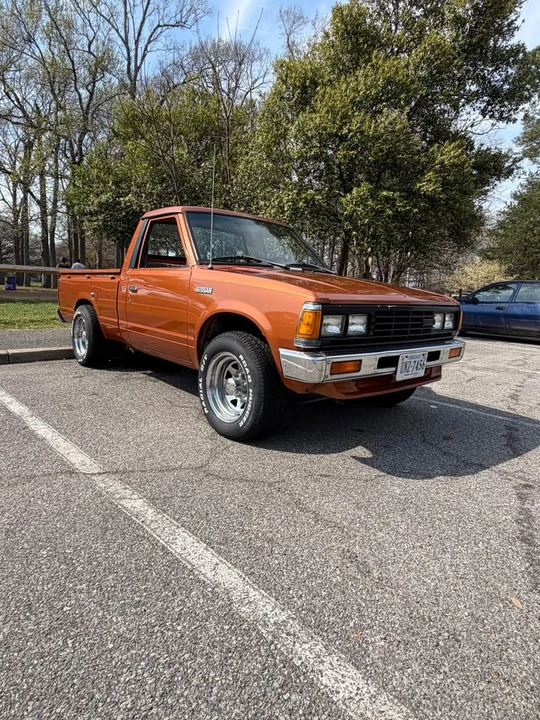 1984 Nissan Frontier - Image 6 of 11