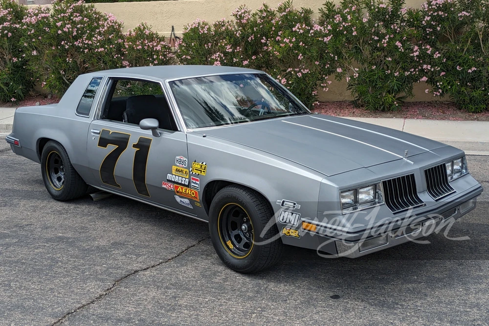 1984 Oldsmobile Cutlass 5th Gen - Image 15 of 23
