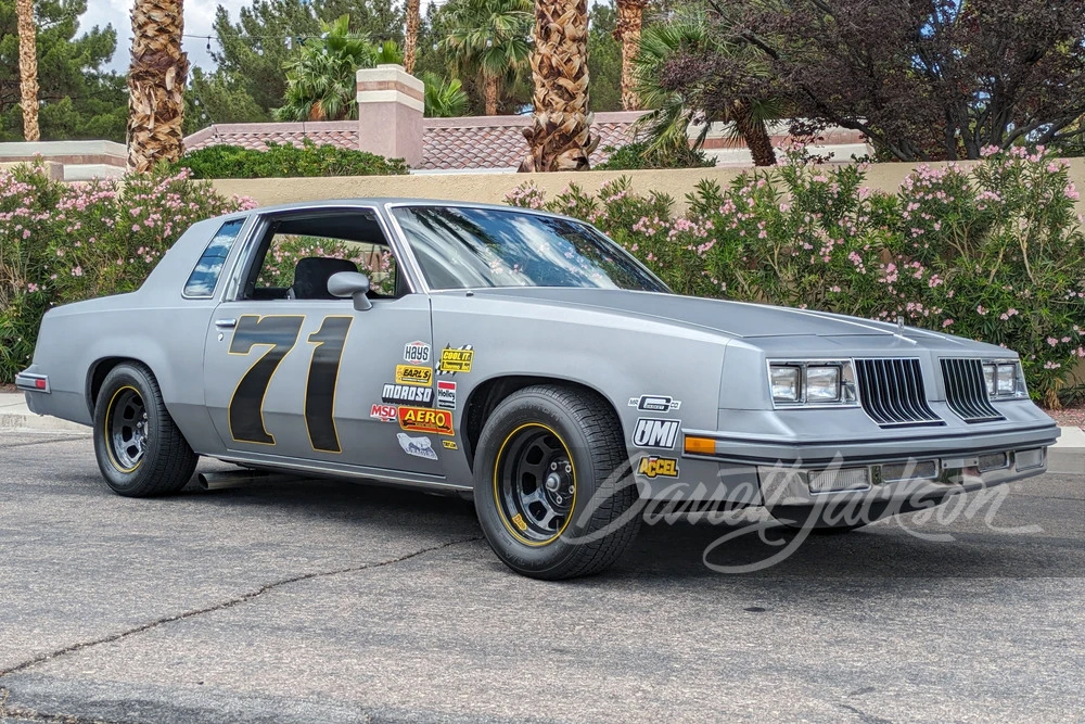 1984 Oldsmobile Cutlass 5th Gen - Image 18 of 23