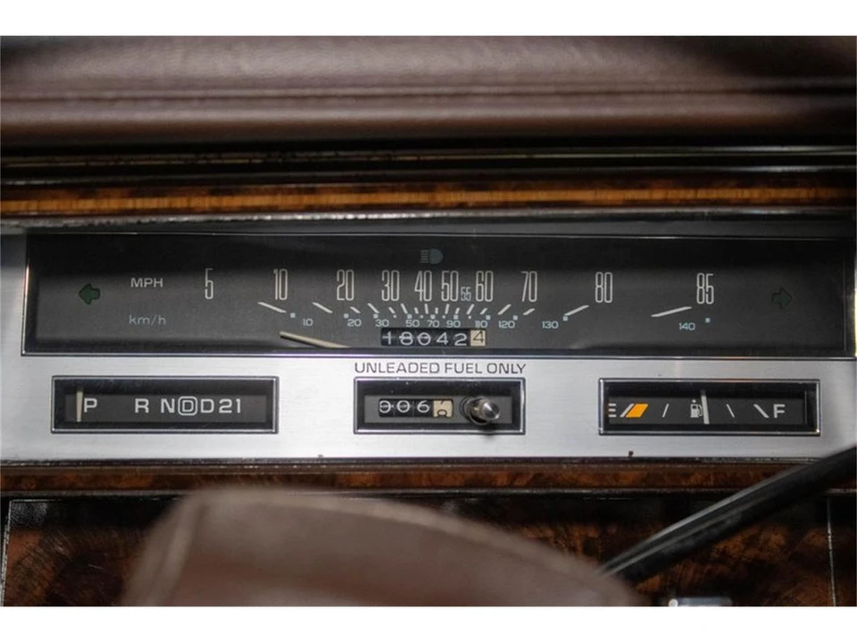1984 Oldsmobile 98 - Image 11 of 31