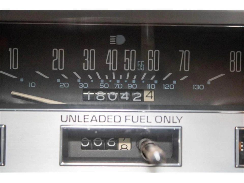 1984 Oldsmobile 98 - Image 12 of 31
