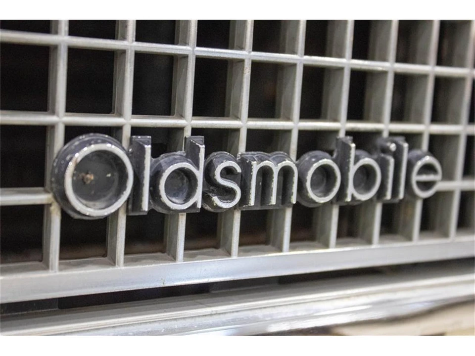 1984 Oldsmobile 98 - Image 23 of 31