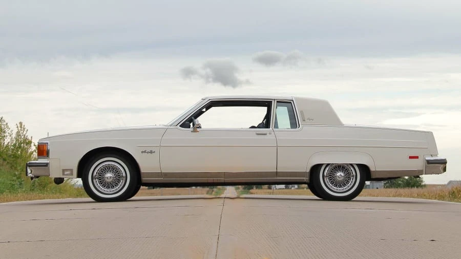 1984 Oldsmobile 98 - Image 2 of 21