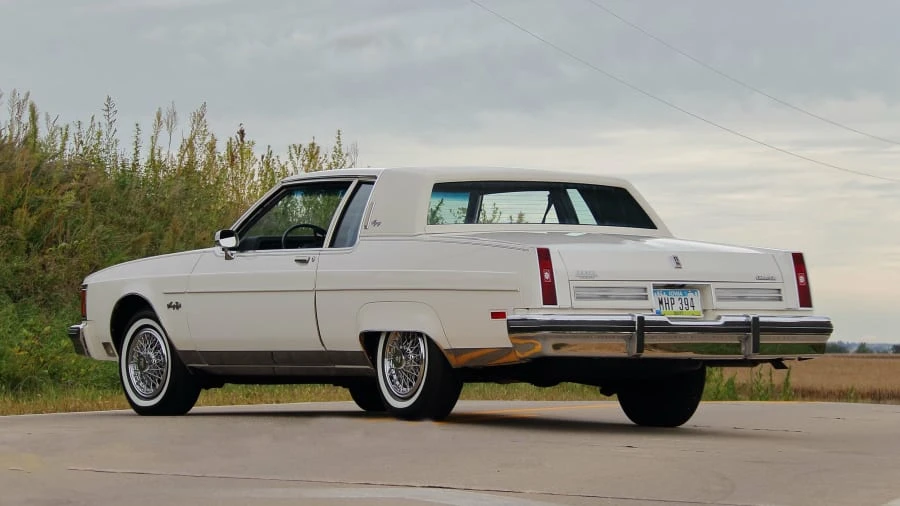 1984 Oldsmobile 98 - Image 3 of 21