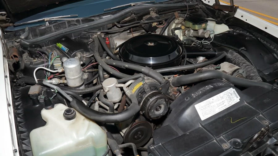 1984 Oldsmobile 98 - Image 7 of 21