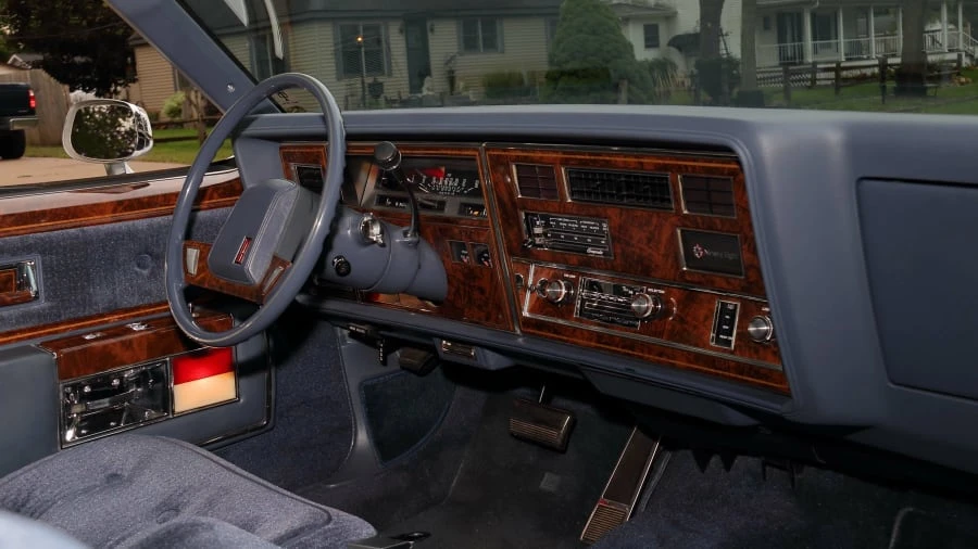 1984 Oldsmobile 98 - Image 10 of 21