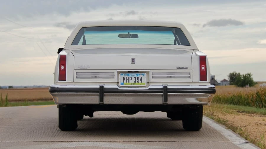 1984 Oldsmobile 98 - Image 15 of 21