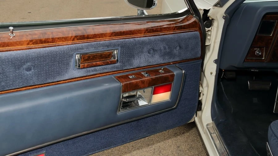 1984 Oldsmobile 98 - Image 18 of 21