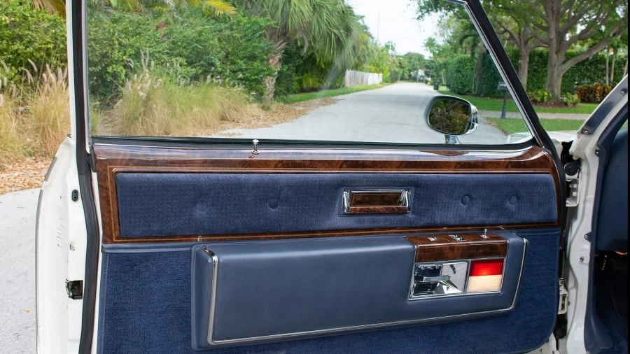 1984 Oldsmobile 98 - Image 10 of 19