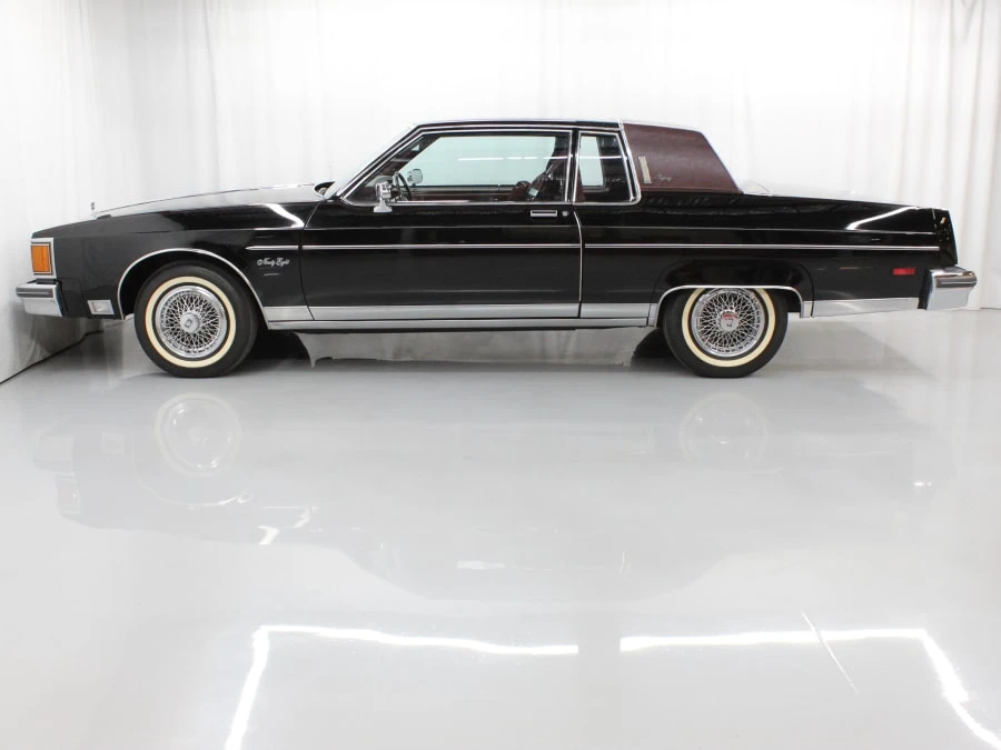 1984 Oldsmobile 98 - Image 2 of 20