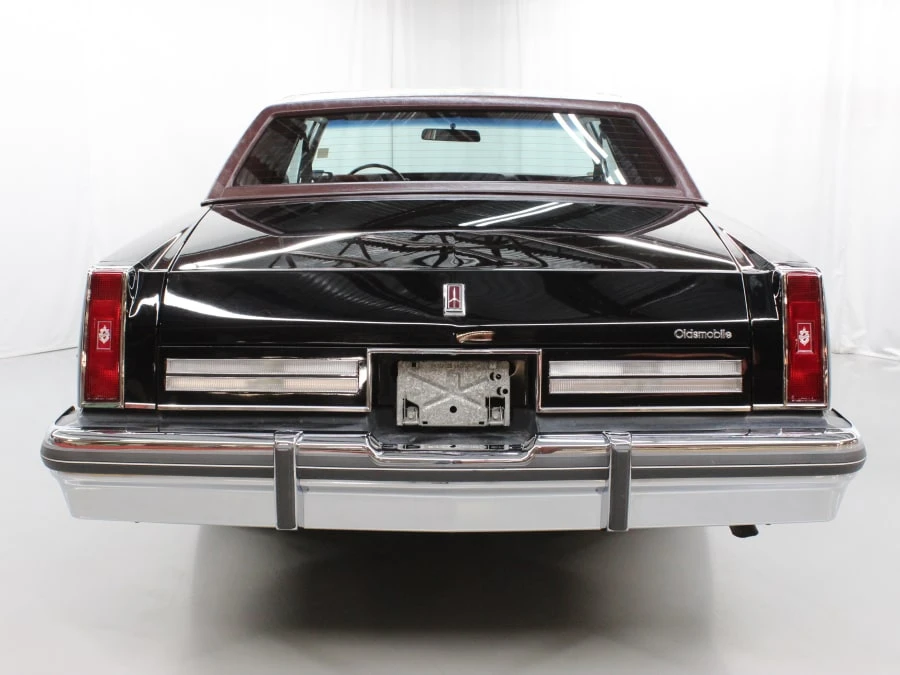 1984 Oldsmobile 98 - Image 10 of 20