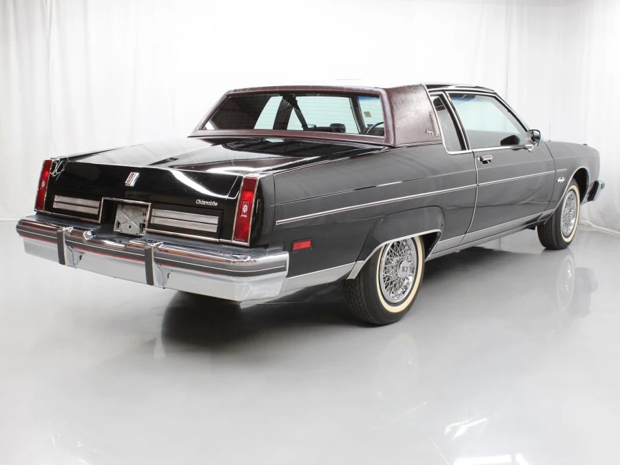 1984 Oldsmobile 98 - Image 11 of 20