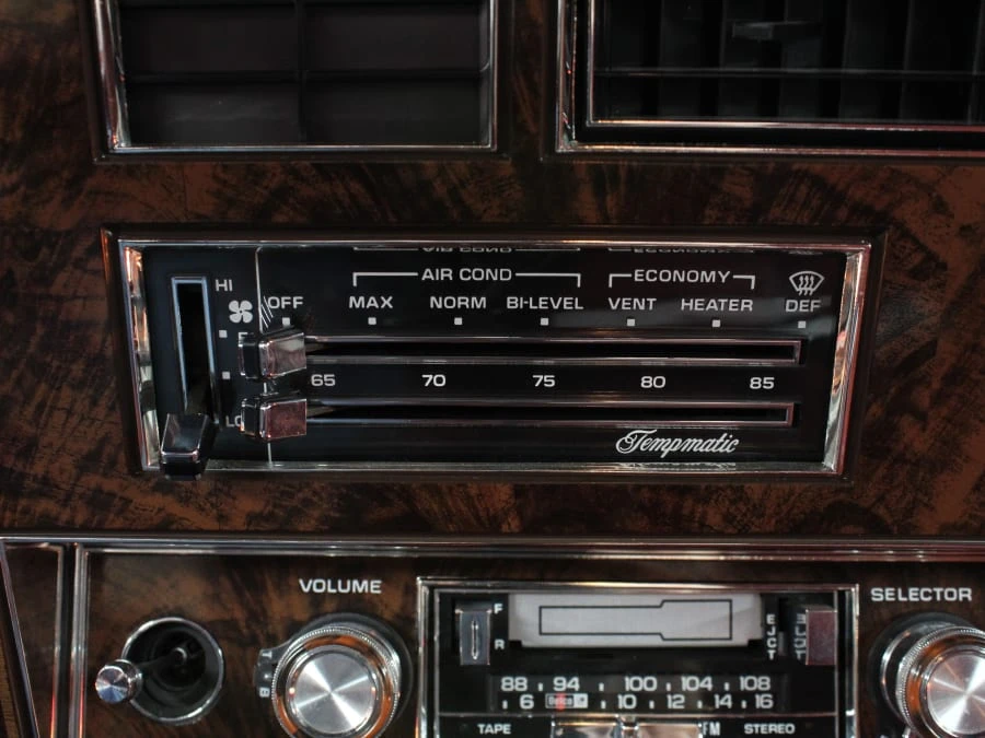1984 Oldsmobile 98 - Image 19 of 20