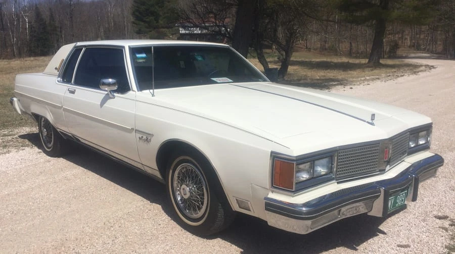 1984 Oldsmobile 98 - Image 12 of 12