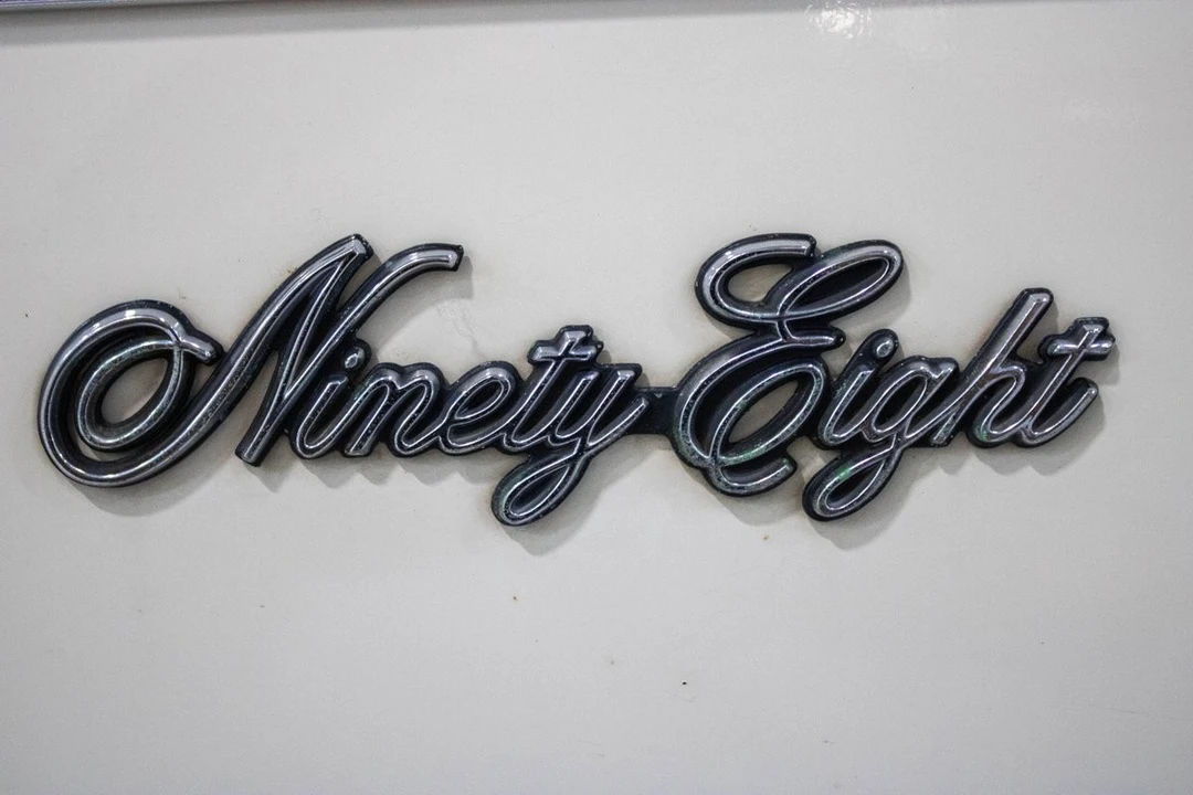 1984 Oldsmobile 98 - Image 24 of 31