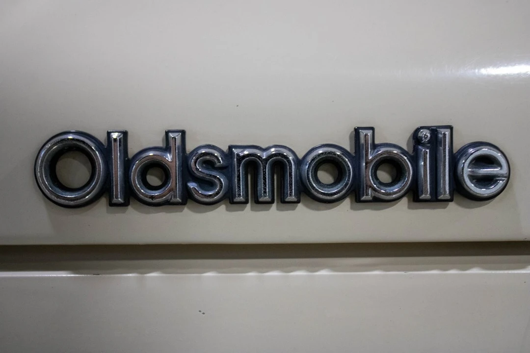 1984 Oldsmobile 98 - Image 28 of 31
