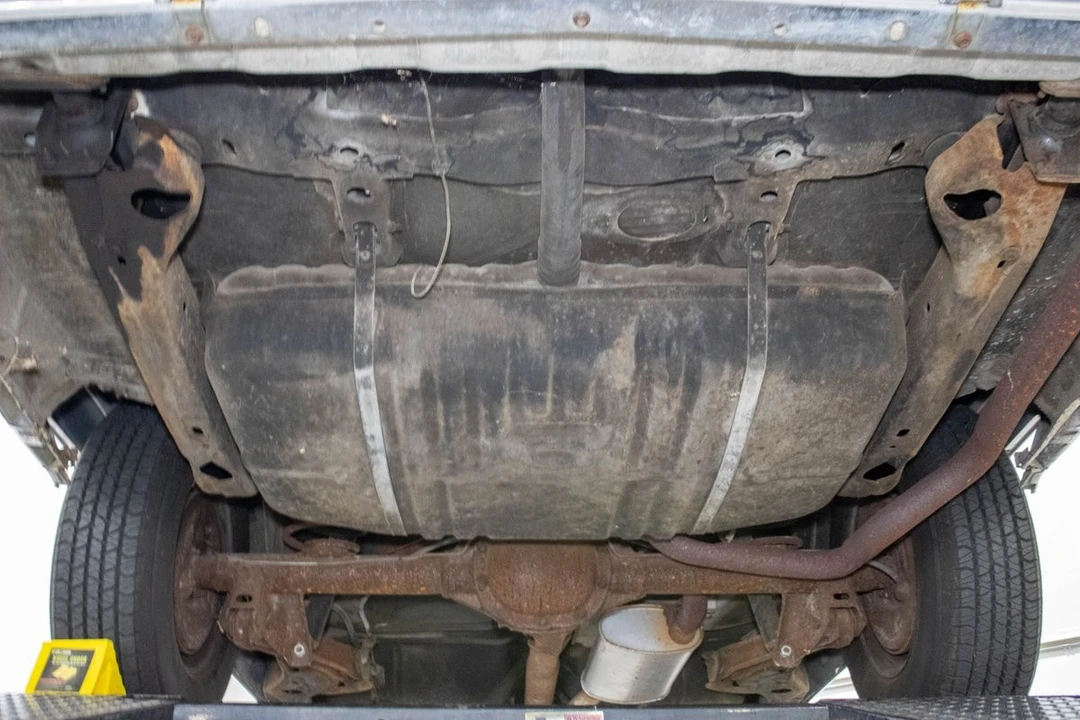 1984 Oldsmobile 98 - Image 17 of 21