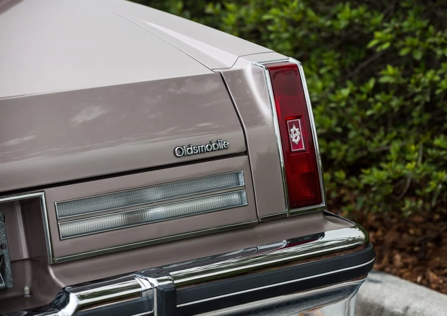 1984 Oldsmobile 98 - Image 11 of 12