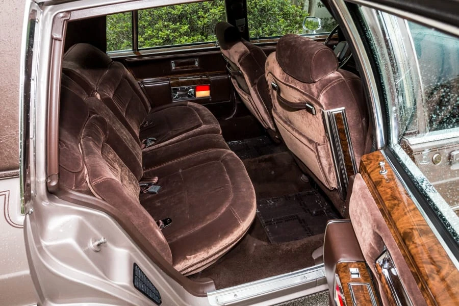 1984 Oldsmobile 98 - Image 5 of 12