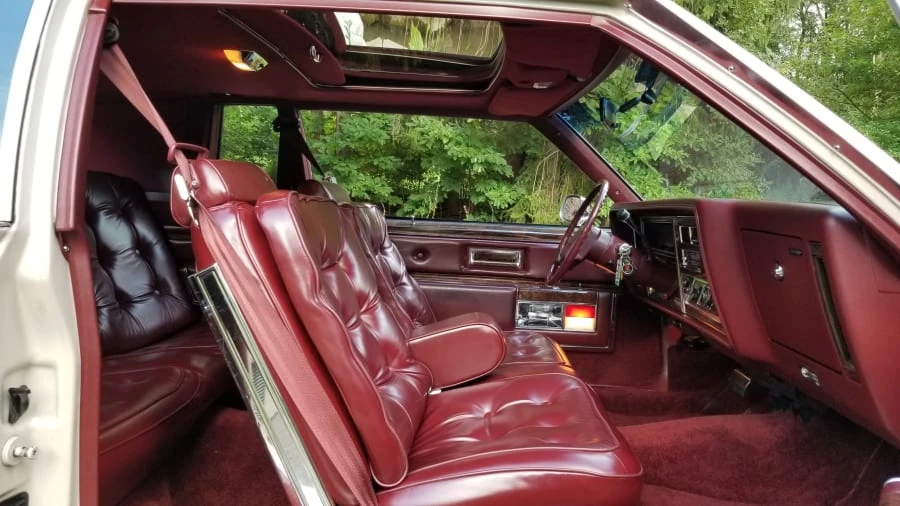1984 Oldsmobile 98 - Image 4 of 12