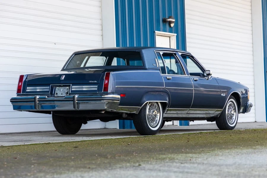 1984 Oldsmobile 98 - Image 3 of 31