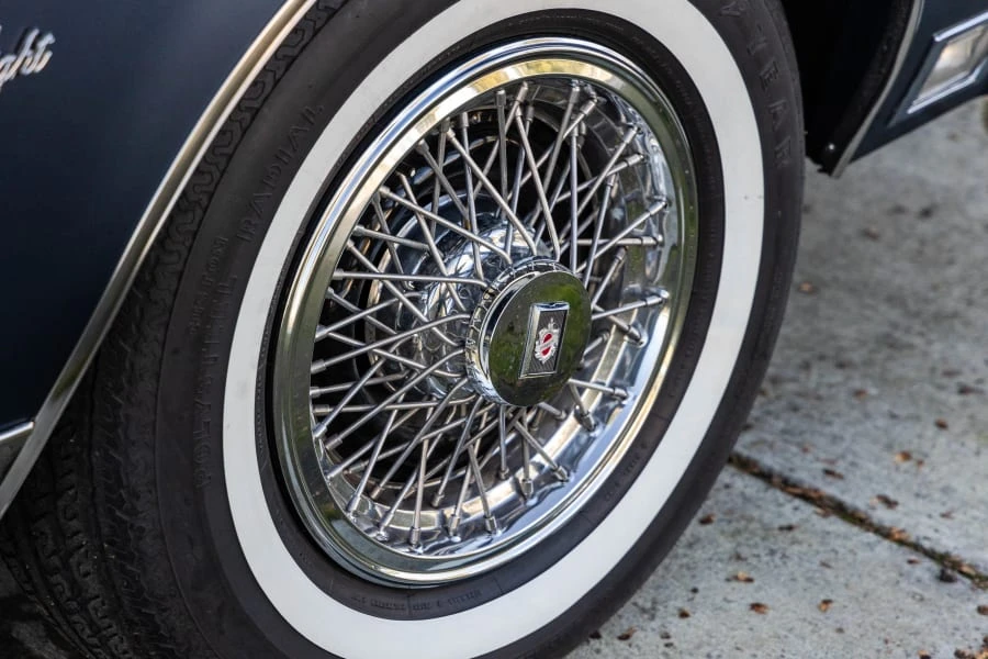 1984 Oldsmobile 98 - Image 12 of 31
