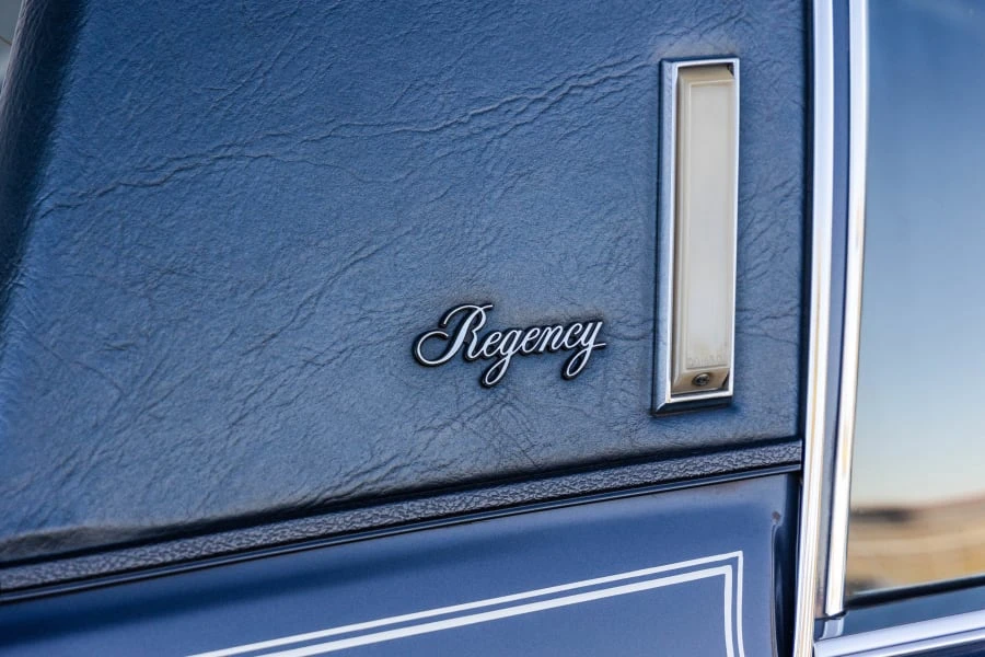 1984 Oldsmobile 98 - Image 16 of 31