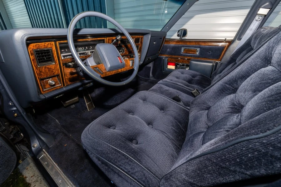 1984 Oldsmobile 98 - Image 21 of 31