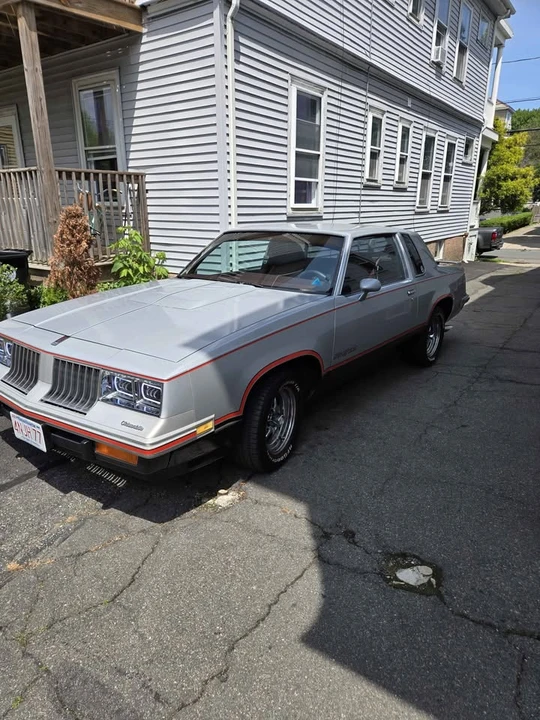 1984 Oldsmobile - Image 3 of 9