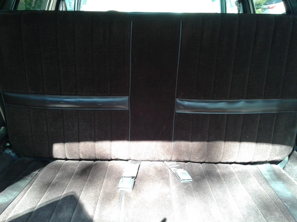 1984 Oldsmobile Custom Cruiser - Image 15 of 16