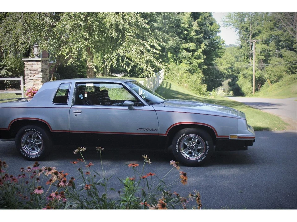 1984 Oldsmobile Cutlass 5th Gen - Image 10 of 31