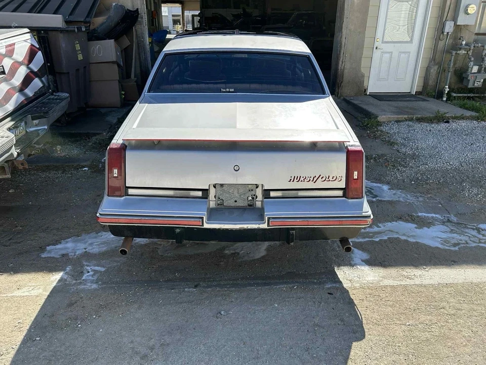 1984 Oldsmobile Cutlass 5th Gen - Image 10 of 21
