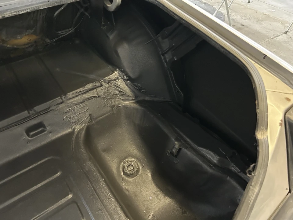 1984 Oldsmobile Cutlass 5th Gen - Image 16 of 21