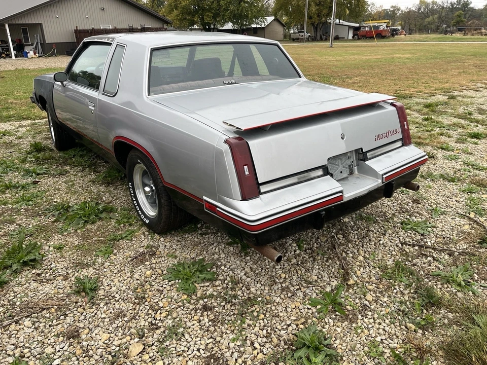 1984 Oldsmobile Cutlass 5th Gen - Image 4 of 21