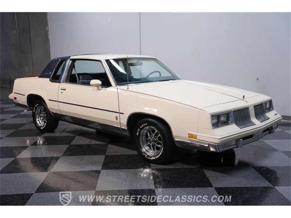 1984 Oldsmobile Cutlass 5th Gen - Image 13 of 31