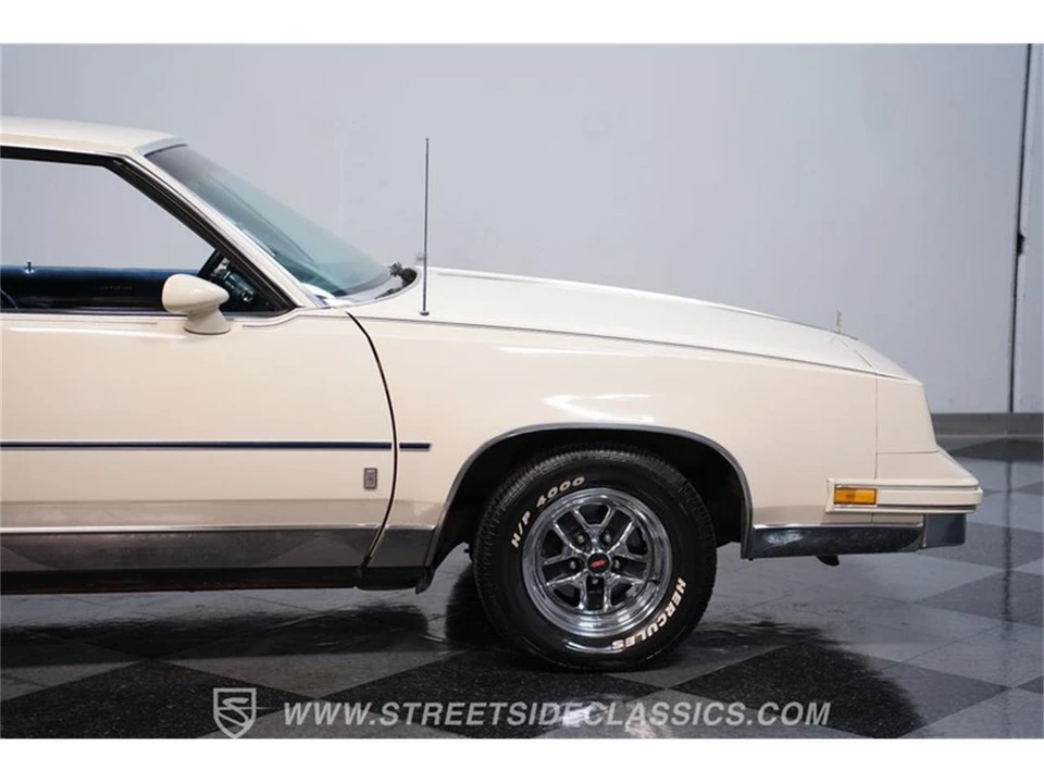 1984 Oldsmobile Cutlass 5th Gen - Image 24 of 31