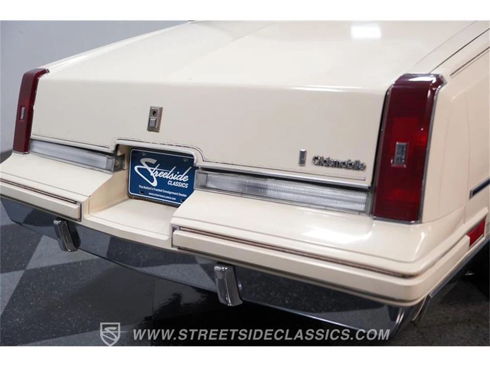 1984 Oldsmobile Cutlass 5th Gen - Image 21 of 31