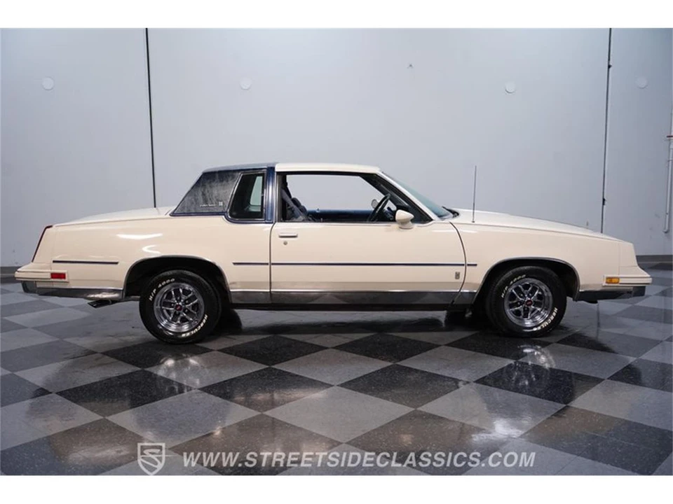 1984 Oldsmobile Cutlass 5th Gen - Image 12 of 31