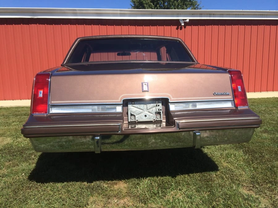 1984 Oldsmobile Cutlass 5th Gen - Image 2 of 7